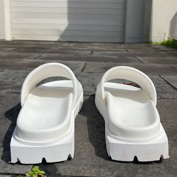 Tony Bianco Slides - Picture 2 of 3